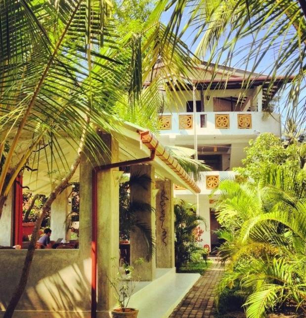 أونا واتونا Sunil Garden Guesthouse المظهر الخارجي الصورة